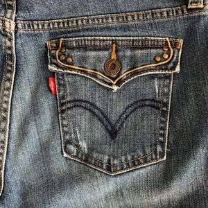 Levi jeans
